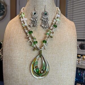 Green and Pearl Glass and Beaded Necklace Set